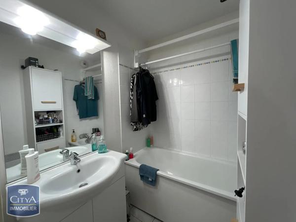 Appartement à louer 2 pièces 57.99m²