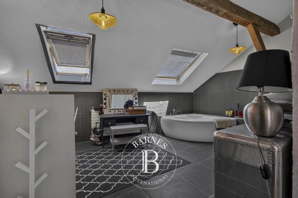 Divonne-les-Bains, Maison de ville 4 Chambres -  282 m² à vendre