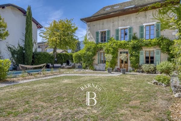 Divonne-les-Bains, Maison de ville 4 Chambres -  282 m² à vendre