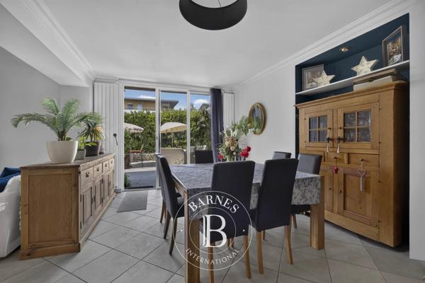 Divonne-les-Bains, Maison de ville 4 Chambres -  282 m² à vendre