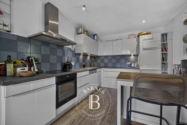Divonne-les-Bains, Maison de ville 4 Chambres -  282 m² à vendre