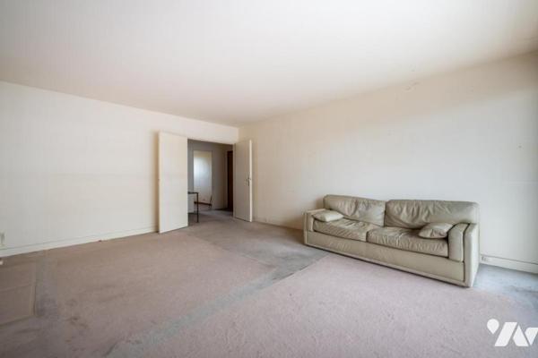 BOULOGNE-BILLANCOURT -  PONT DE SEVRES - APPARTEMENT 4 PIECES - ETAGE ELEVES - LARGES BALCONS