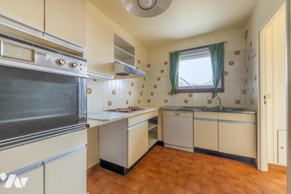 BOULOGNE-BILLANCOURT -  PONT DE SEVRES - APPARTEMENT 4 PIECES - ETAGE ELEVES - LARGES BALCONS