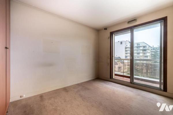 BOULOGNE-BILLANCOURT -  PONT DE SEVRES - APPARTEMENT 4 PIECES - ETAGE ELEVES - LARGES BALCONS