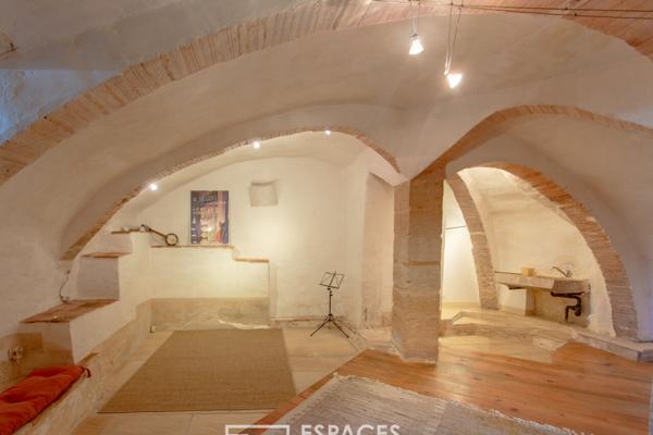 Maison de village ouverte sur la nature