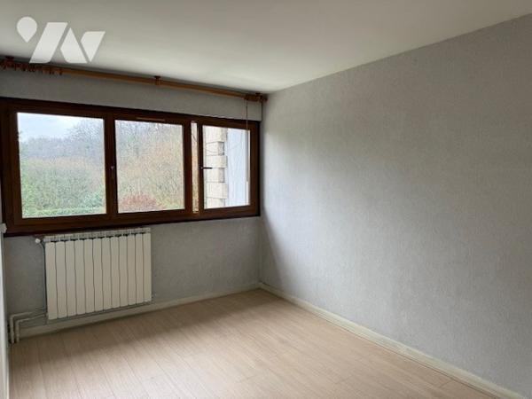 Maison à Vendre à Domont (95330) en Val-d'Oise (95), 6 pièces dont 5 chambres