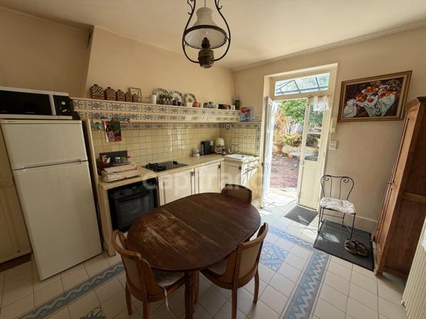 Maison à vendre 7 pièces AUXERRE (89)   Propriété de caractère de 165 m2   4 chambres   Garage   Caves    Terrain