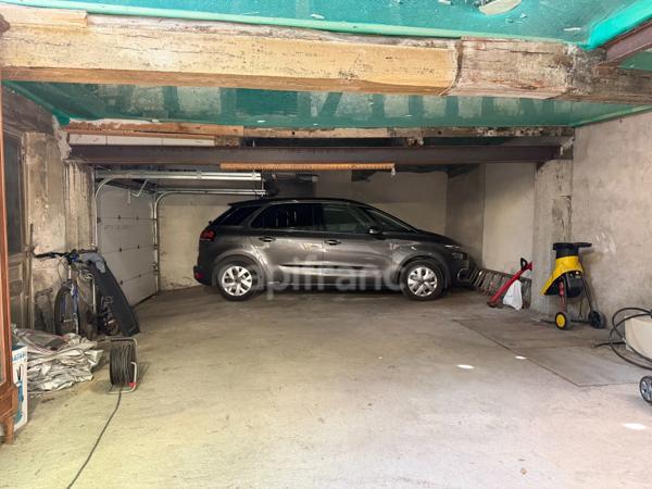 Maison à vendre 7 pièces AUXERRE (89)   Propriété de caractère de 165 m2   4 chambres   Garage   Caves    Terrain