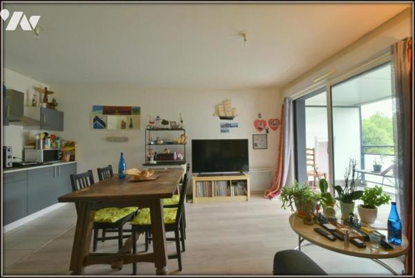 APPARTEMENT T3 AVEC ASCENSEUR GARAGE ET LOGGIA LE RHEU