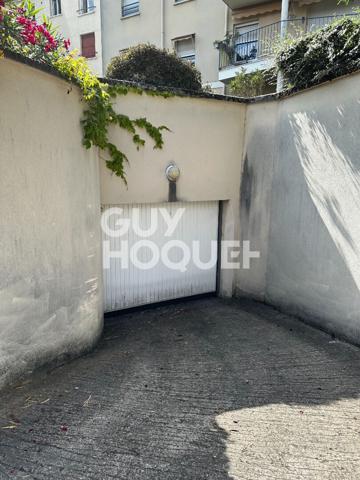 Place de Parking - PLEIN CENTRE-VILLE de JUVISY