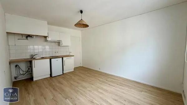 Appartement à louer 1 pièce 22.32m² Tours (37000)