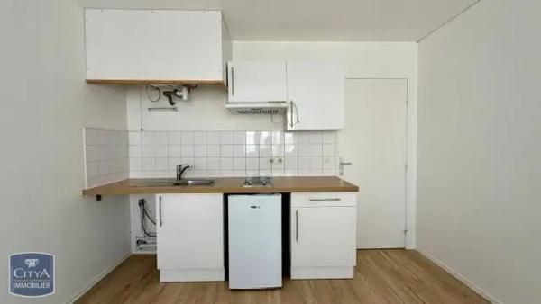 Appartement à louer 1 pièce 22.32m² Tours (37000)