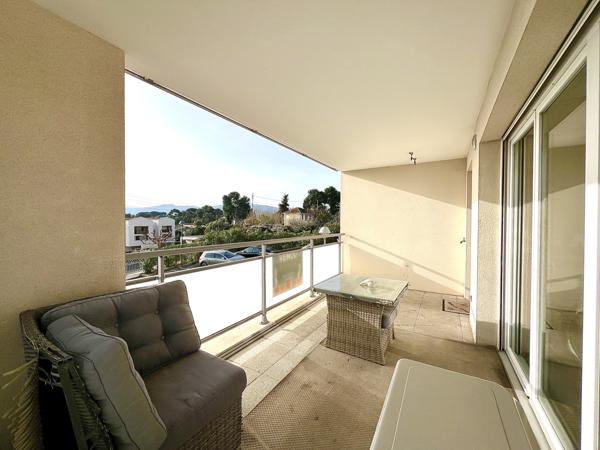 Marseille (13012) 13012 MARSEILLE / Les Trois Lucs - Appartement 3 pièces 66m2 - Terrasse 12m2 - 1 parking