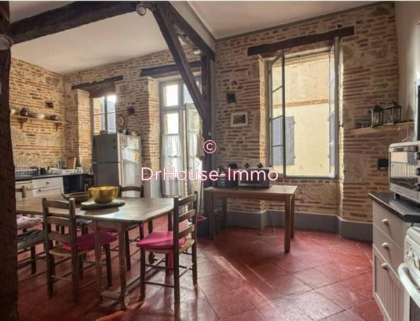 Immeuble à vendre 14 pièces de 560 m²