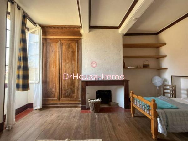 Immeuble à vendre 14 pièces de 560 m²