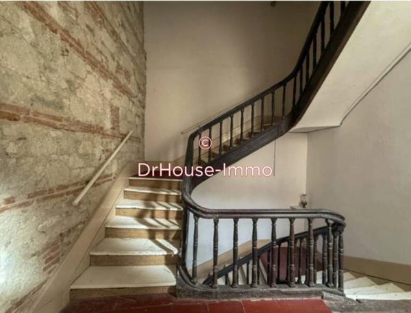 Immeuble à vendre 14 pièces de 560 m²