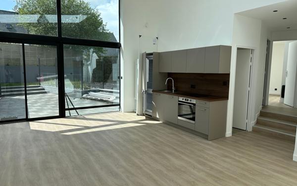 Appartement à louer    3 pièces • 75,98 m2 Saint-Renan