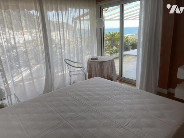 Menton Garavan, 3 pièces de 88m², 30 m² d'extérieur, toi terrasse de 45m² privé, garage et cave 