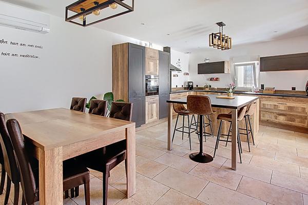 A VENDRE EN EXCLUSIVITE TARADEAU Maison de village 4 pièce(s) 124 m2 - Jardin Terrasse - Proche village
