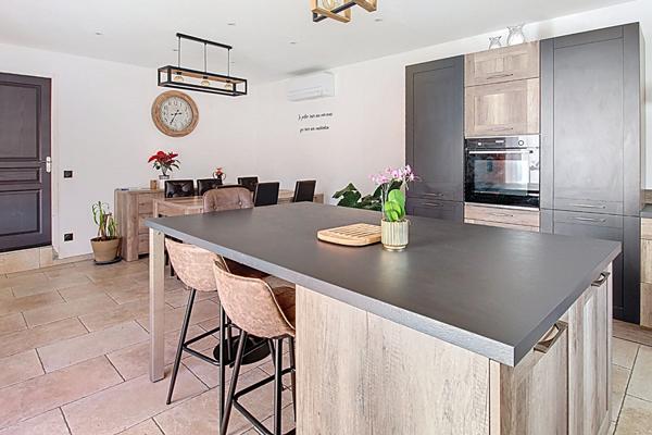 A VENDRE EN EXCLUSIVITE TARADEAU Maison de village 4 pièce(s) 124 m2 - Jardin Terrasse - Proche village