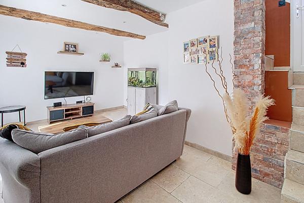 A VENDRE EN EXCLUSIVITE TARADEAU Maison de village 4 pièce(s) 124 m2 - Jardin Terrasse - Proche village