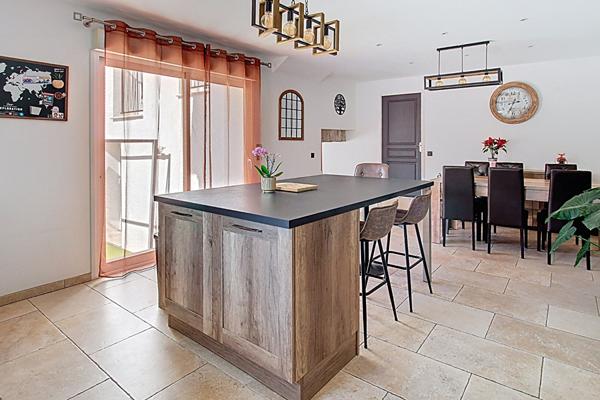 A VENDRE EN EXCLUSIVITE TARADEAU Maison de village 4 pièce(s) 124 m2 - Jardin Terrasse - Proche village