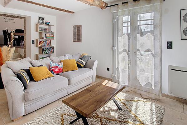 A VENDRE EN EXCLUSIVITE TARADEAU Maison de village 4 pièce(s) 124 m2 - Jardin Terrasse - Proche village