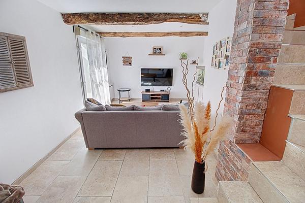 A VENDRE EN EXCLUSIVITE TARADEAU Maison de village 4 pièce(s) 124 m2 - Jardin Terrasse - Proche village
