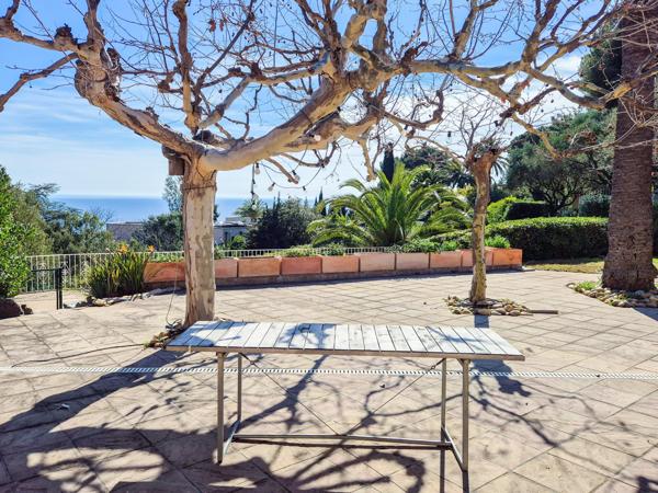 maison à vendre  4 pièces - 117 m2 LA CROIX VALMER - 83