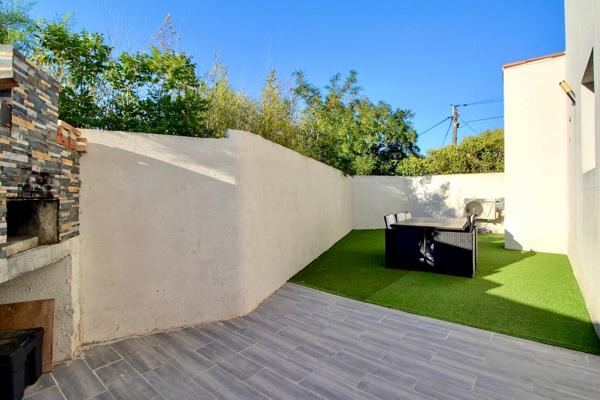 GIGNAC la NERTHE-Maison de 2017 de type 5 d'environ 110m² avec jardin et piscine.