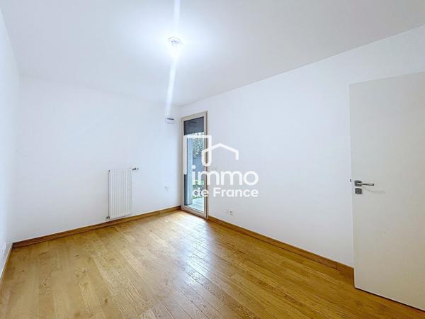 T3 71.5 m2 avec terrasse et Jardin à Ferney Voltaire