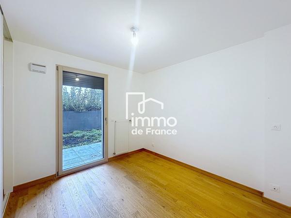 T3 71.5 m2 avec terrasse et Jardin à Ferney Voltaire