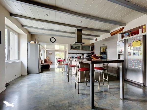 Maison à vendre 442 260 € Pont-de-Buis-lès-Quimerch 6 p 170 m² DPE E