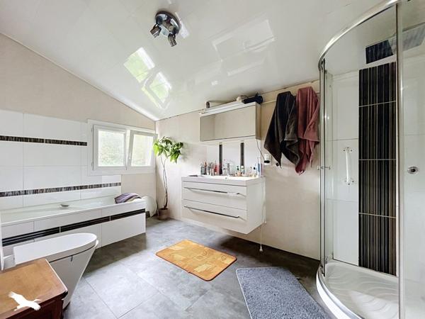 Maison à vendre 442 260 € Pont-de-Buis-lès-Quimerch 6 p 170 m² DPE E