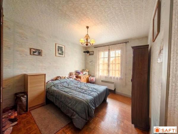 Propriété rare sur Coulanges la Vineuse : Grande maison avec piscine avec plusieurs investissements locatifs