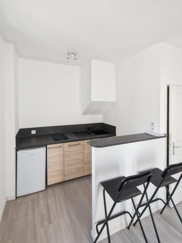 Beau studio lumineux – Cachet – Proche Part-Dieu – Lyon 3