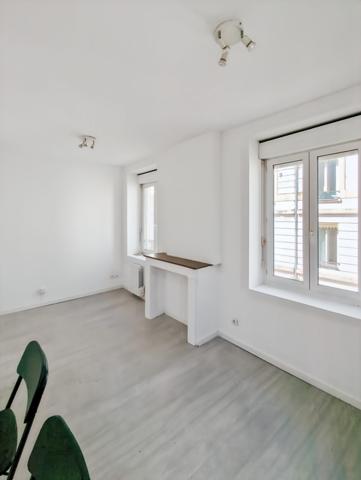 Beau studio lumineux – Cachet – Proche Part-Dieu – Lyon 3