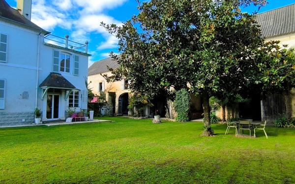 Maison à vendre    7 pièces •  Bordes