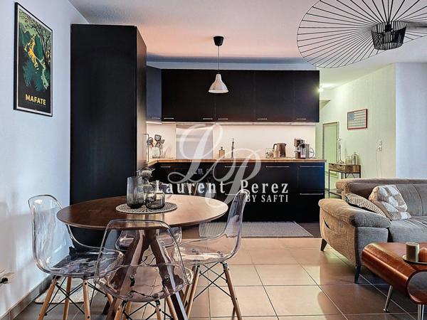 T2 récent avec terrasse, parking & tram