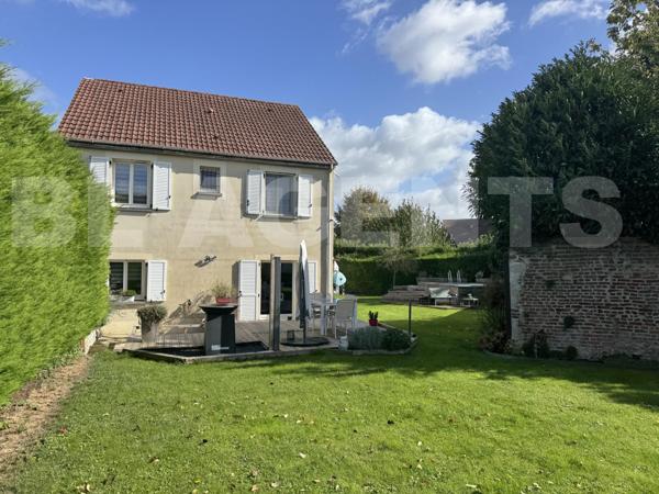 MAISON 6 PIECES de 115 M2 JUILLY 