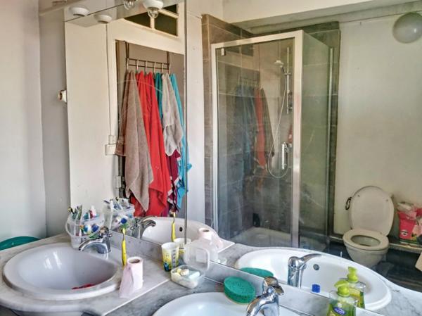 Immeuble de 144m² composé de 2 appartements loués