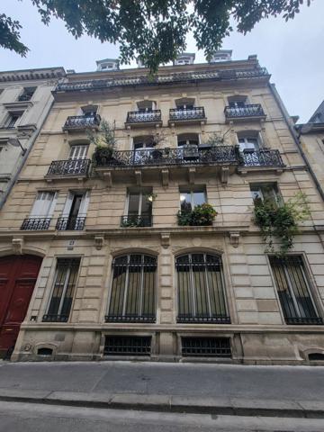 Local de 25m² refait à neuf en sous-sol