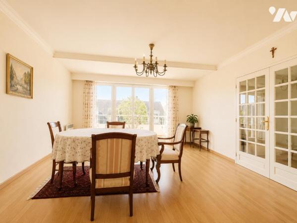 TOURS – PRÉBENDES
Appartement 3 pièces avec ascenseur, balcon Sud et stationnement privatif.