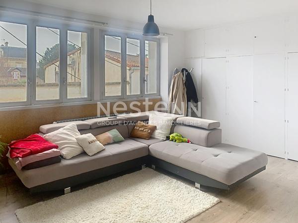 Immeuble Lucon 4 pièce(s) 105.6 m2