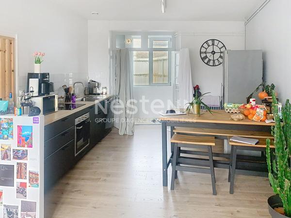 Immeuble Lucon 4 pièce(s) 105.6 m2