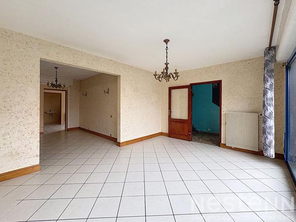 Maison - 123m² - plain-pied - 4 chambres - garage