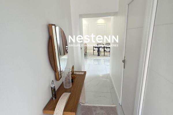 proximite gare de Venissieux: Maison mitoyenne d'un coté avec dependance