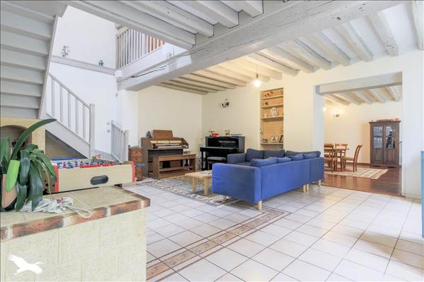 Maison à vendre |  Poissy |  10 pièces | 340 m²