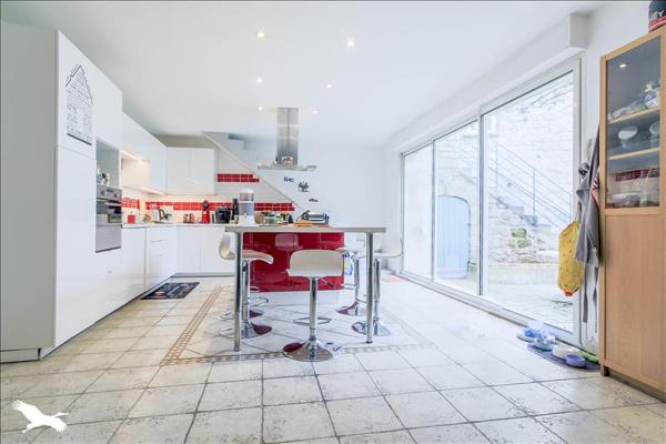 Maison à vendre |  Poissy |  10 pièces | 340 m²