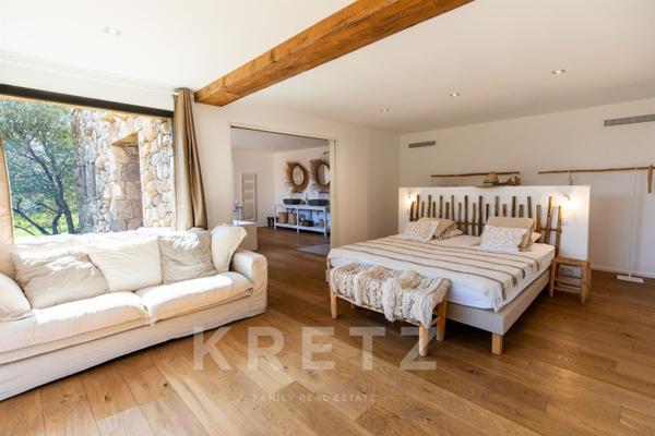 Villa avec piscine, vue mer et bergerie indépendante